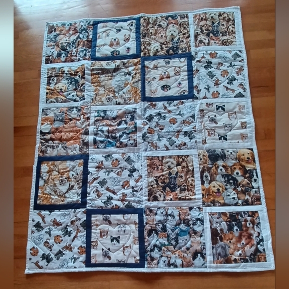 Quilt Colorblock Animal Dog Cat Print Reversible Patchwork Handmade Blanket - Picture 1 of 9